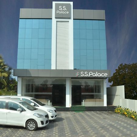 Hotel S S Palace Shirdi Eksteriør bilde