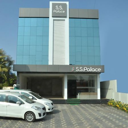 Hotel S S Palace Shirdi Eksteriør bilde