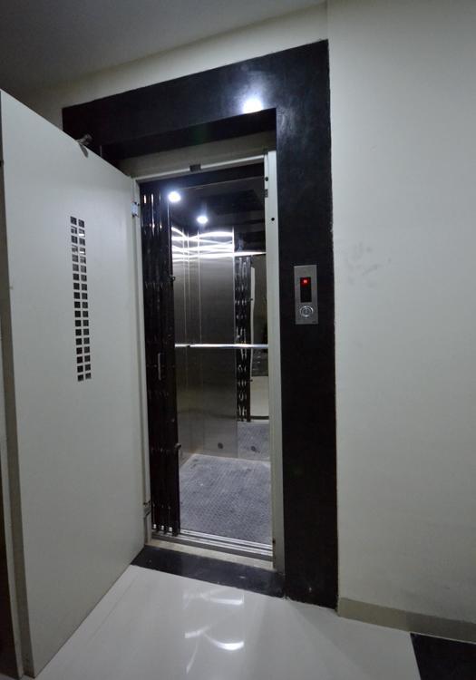 Hotel S S Palace Shirdi Eksteriør bilde